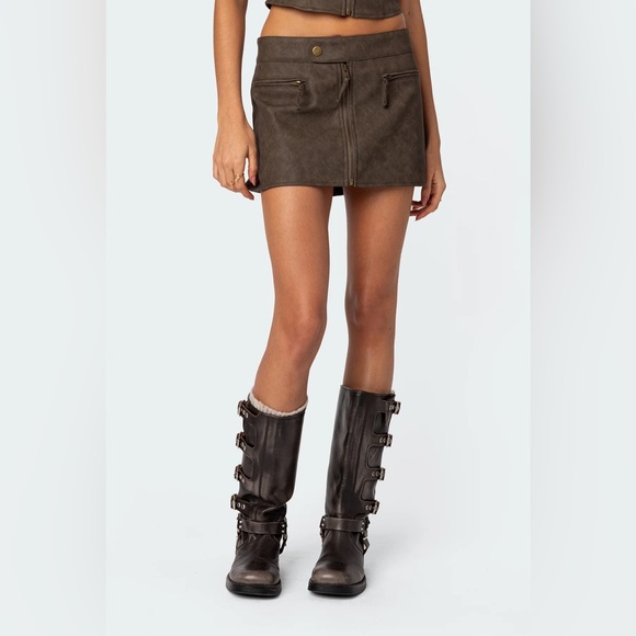 NWT Edikted Ziva Faux Leather Mini Skirt - Picture 4 of 5
